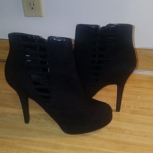 Mix No.6 Black Suede Booties